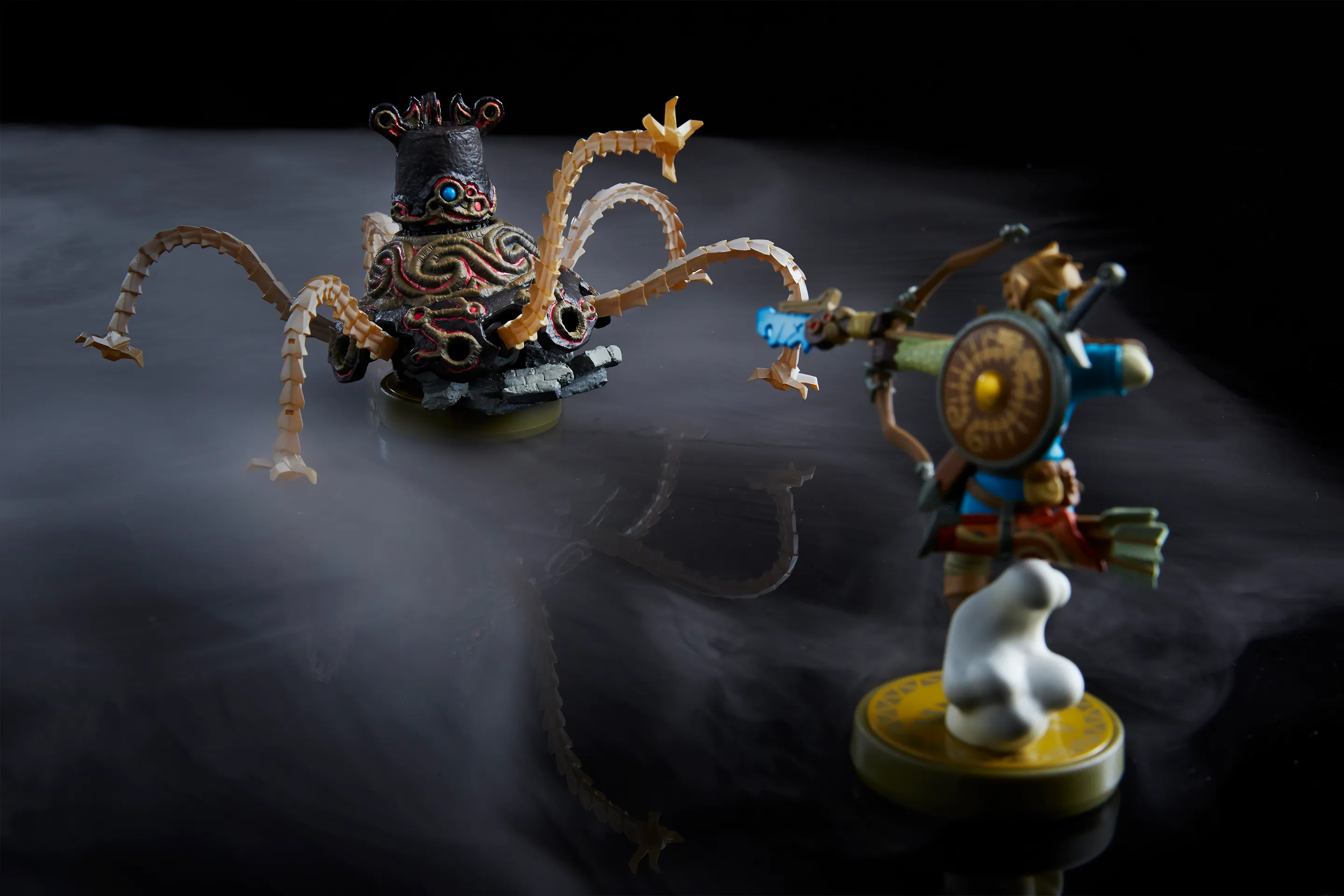 e3f50-amiibo_zelda_e32016_image04_guardian-linkarcher6.jpg